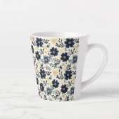 Rustic Dark Blue Beige Flower Folk Art Print Latte Mok (Rechts)