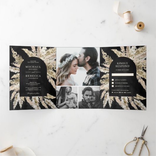 Rustic Dried Boho Pampas Grass Black Arch Wedding Drieluik Uitnodiging (Binnen)