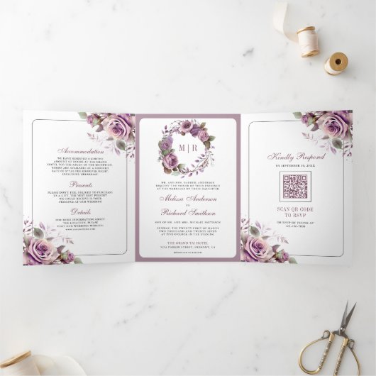 Rustic Dusty Paars Floral QR Code Weddenschap Drieluik Uitnodiging (Binnen)