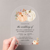 Rustic Earthy Dusty Peach Floral Pumpkin Wedding Acryl Uitnodigingen (Insitu (Draagbaar))