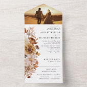 Rustic Fall verlaat bruiloft All In One Uitnodiging (Binnen)