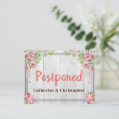 Rustic Floral Wood Wedding uitgesteld Briefkaart (Staand voorkant)