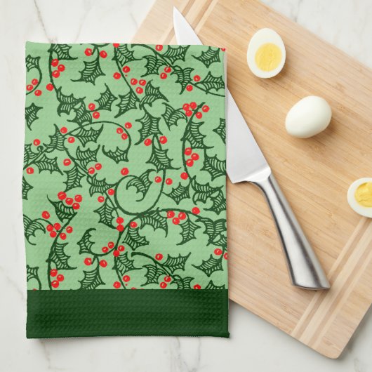 Rustic Holly and Berry Holiday Pattern on Green Theedoek (Quarter Fold)