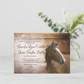 Rustic Horse Barn Wood Wedding Invitations Kaart (Staand voorkant)