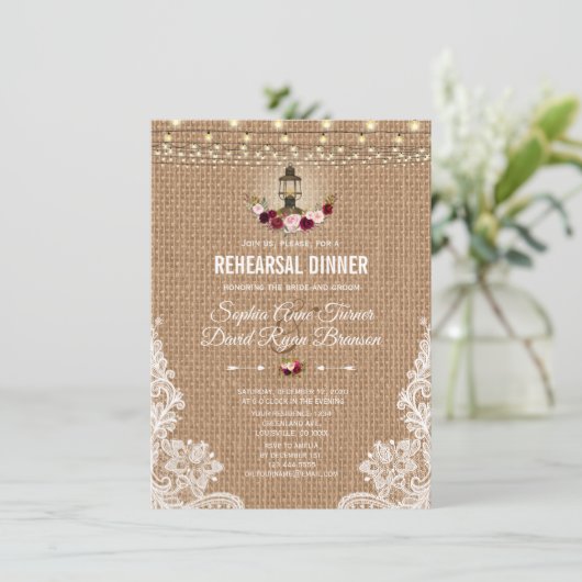 Rustic Lace Burlap String Lights Rehearsal Dinner Kaart (Staand voorkant)