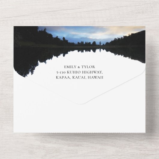 ©Rustic Lake Reflections Lakeside Wedding All In One Uitnodiging (Achterkant)