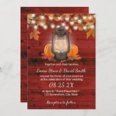 Rustic Lantern & Pumpkins Red Barn Fall Wedding Kaart (Voorkant / Achterkant)