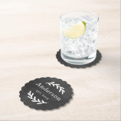 Rustic Laurel Branch Wreater Achternaam Monogram Kartonnen Onderzetters (Insitu)