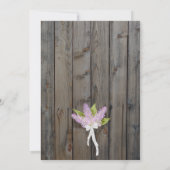 Rustic Lilacs met lichten op Barn Wood Wedding Kaart (Achterkant)