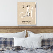 Rustic Linen Canvas Wedding Monogram LOVE is SWEET Afdruk (Insitu (Slaapkamer))