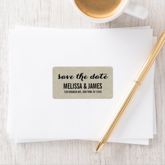 Rustic Linen Script Save the Date Etiket (Insitu)