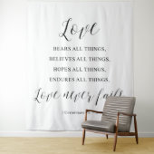 Rustic “Love Never Fails” Wedding  Backdrop Wandkleed (In situ)