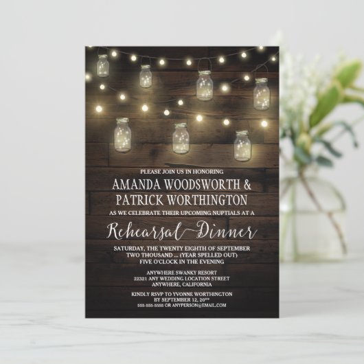Rustic Mason Jar Rehearsal Dîner Invitations (Debout devant)