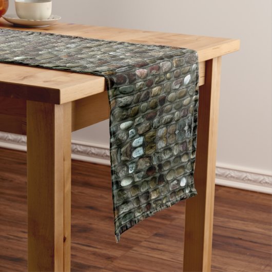 Rustic Mosaic Rocks Pattern Medium Tafelloper (Voorbeeld)