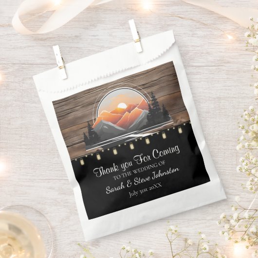 Rustic Mountain Valley Forest Sunset Wedding Favor Bedankzakje (Geknipt)