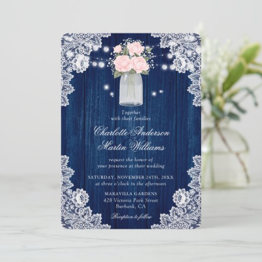 Rustic Navy Blue en Blush Wood Wedding Kaart (Staand voorkant)