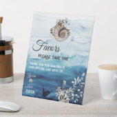 Rustic Ocean Wedding Favors Sign Reclamebord Met Voetstuk (Insitu)