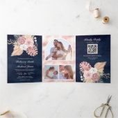Rustic Palm Dusty Roses Navy QR Code Weddenschap Drieluik Uitnodiging (Binnen)
