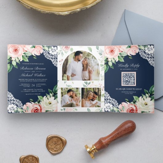 Rustic Peach Floral Lace Navy Blue QR Code Weddens Drieluik Uitnodiging