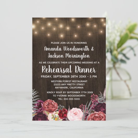 Rustic Peony Marsala Répétition Dîner Invitations (Debout devant)
