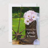 Rustic Pink Daisies Cowboy Boots Weddenschap Notitiekaartje (Voorkant)