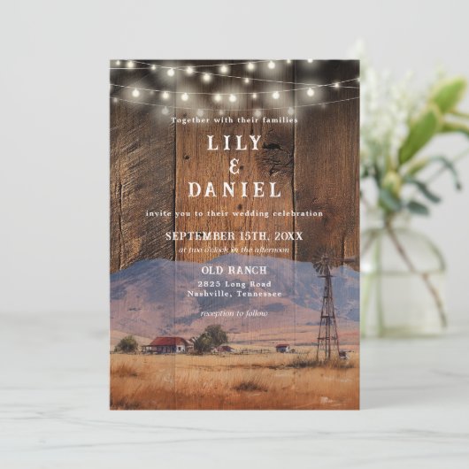 Rustic Ranch Barn Wood String Lights Wedding Kaart (Staand voorkant)