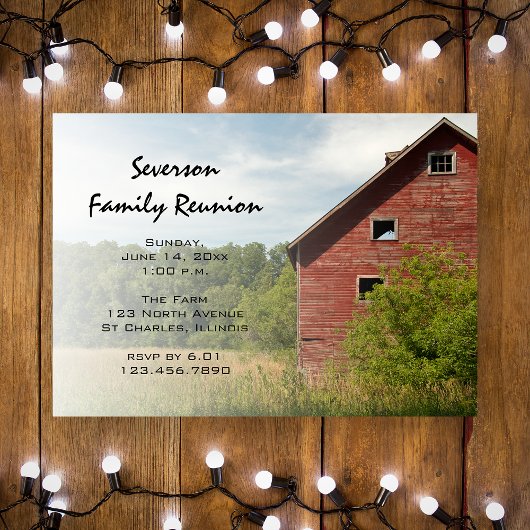 Rustic Red Barn Famille Réunion Invitation