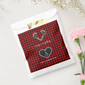 Rustic Red Black Plaid Christmas Heart Monogram Bedankzakje (Gezegeld)
