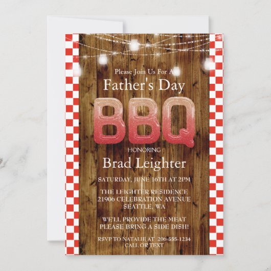 Rustic Red Checkered Vaderdag BBQ Uitnodiging (Voorkant)
