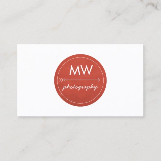 Rustic Red Monogram Cirkel met Pijl Visitekaartje (Voorkant)
