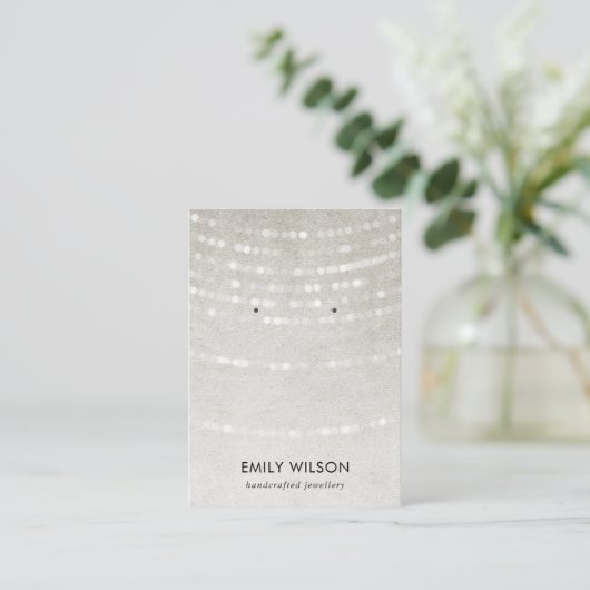 RUSTIC SILVER LIGHT STRINGS STUD EARRING DISPLAY VISITEKAARTJE (Staand voorkant)