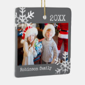 Rustic Snowflake Family Donk Grey Keramisch Ornament (Rechts)