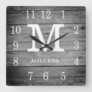 Rustic Specialized Gray Wood Farmhouse Monogram Vierkante Klok