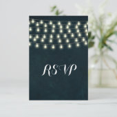  Rustic String Lights Navy Blue Wedding RSVP Kaartje (Staand voorkant)