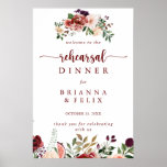 Rustic Summer Floral Rehearsal Dîner Affiche de bi<br><div class="desc">Ce panneau d'accueil de la répétition fleurie d'été rustique est parfait pour une simple répétition mariage. Le design est composé de fleurs d'aquarelle bordeaux,  roses et rousses avec des feuilles verts dans un arrière - plan verni brun.</div>