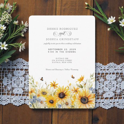 Rustic Sunflower Barn Fall Wedding Invitation  Kaart