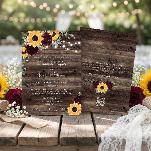 Rustic Sunflower Roses Barn QR Code Wedding Kaart