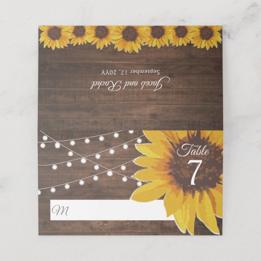 Rustic Sunflower String Lights Wedding Place Card (Buitenkant ongevouwen)
