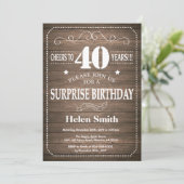 Rustic Surprise 40th Birthday Invitation (Debout devant)