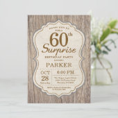 Rustic Surprise 60th Birthday Invitation Wood Kaart (Staand voorkant)