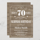 Rustic Surprise 70th Birthday Invitation Kaart (Voorkant / Achterkant)