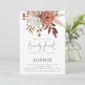 Rustic Terracotta Florals Script 21st Party Kaart (Staand voorkant)
