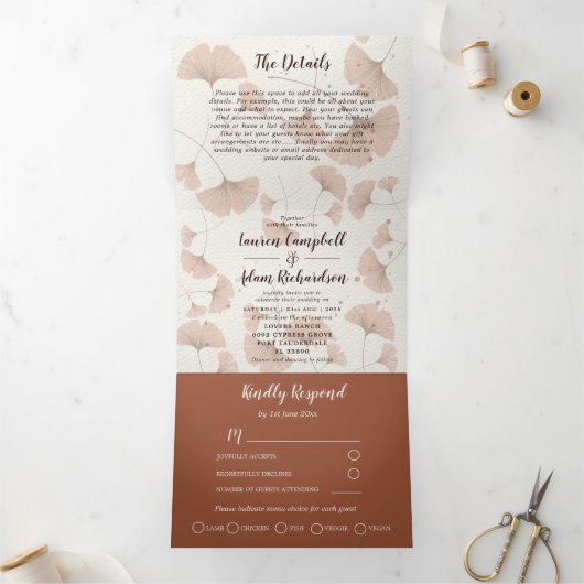 Rustic Terracotta Ginkgo Foliage Wedding Drieluik Uitnodiging (Binnen)