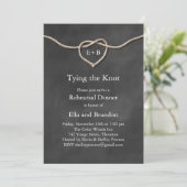 Rustic Tying Knot Rehearsal Diner Invitation (Debout devant)