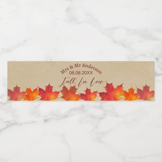 Rustic verlaat Herfst in liefde herfstbruiloftsgun Waterfles Etiket (Enkel label)