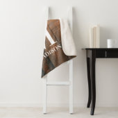 Rustic Vineyard Wood & Grapes Monogram Sherpa Deken (In situ)