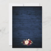 Rustic Wedding Blue Wood Burgundy Wreath Invite Kaart (Achterkant)