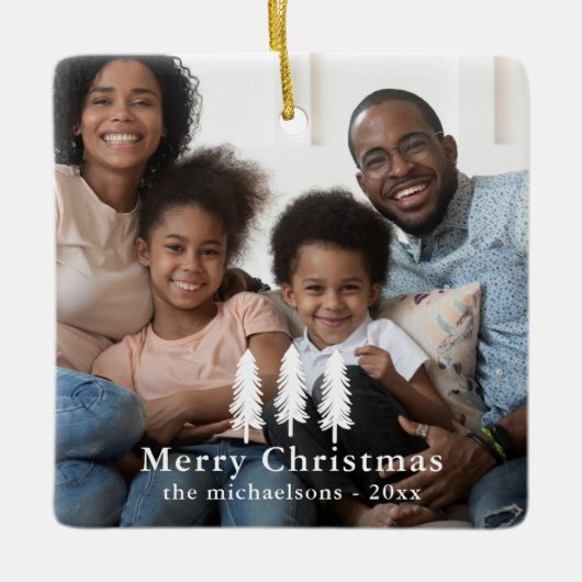 Rustic White Pine Trees Kerstfeestdag Foto Keramisch Ornament (Voorkant)