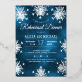 Rustic winter silver snowflakes rehearsal dinner folie uitnodiging (Voorkant)