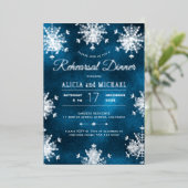 Rustic winter silver snowflakes rehearsal dinner folie uitnodiging (Staand Voorkant)